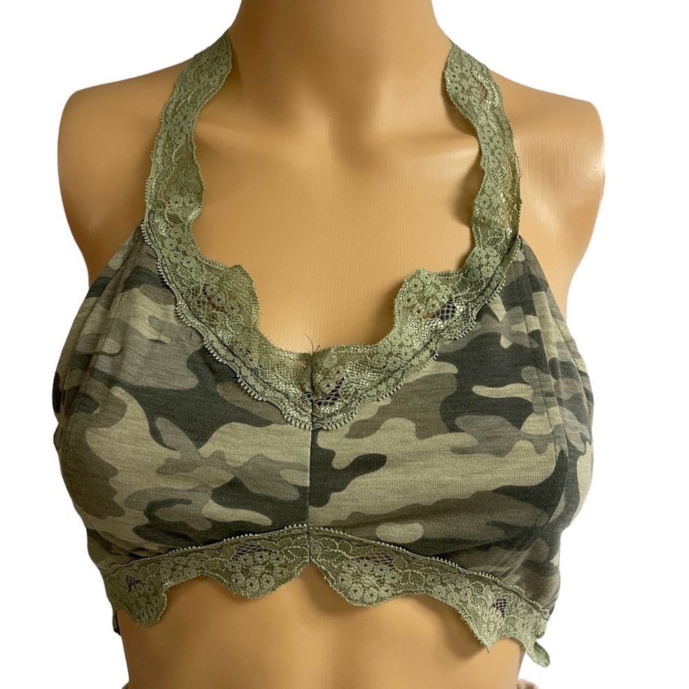 POL camouflage bralette, v neck, lace straps, size Small